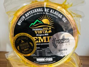 Queijo Artesanal Premium Fazenda Bela Vista 60 dias 1kg (Ouro no Mundial de Queijos da França em 2019 e 2021)